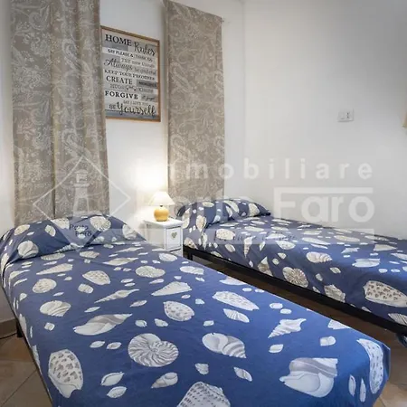 2 Pineta - Ampio Quadrilocale Sulla Di Porto Faro