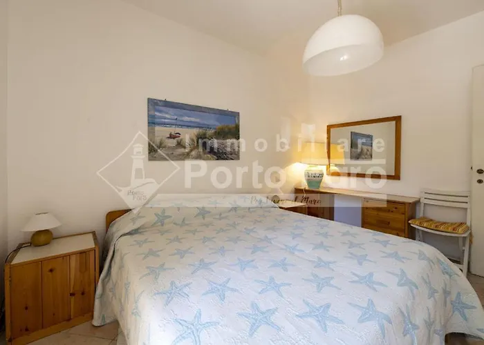 2 Pineta - Ampio Quadrilocale Sulla Di Porto Faro *